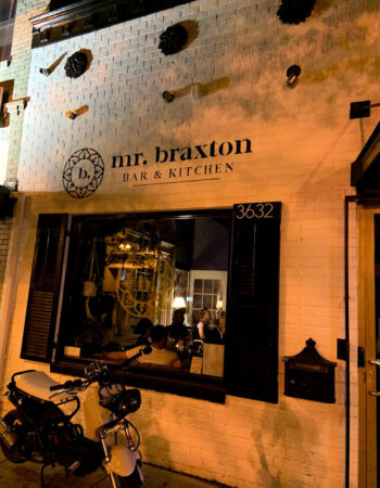 Mr. Braxton Bar & Kitchen