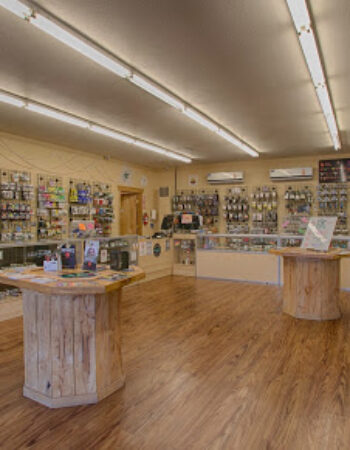 Bud Barn Lacey – Marijuana, Oil & Edibles